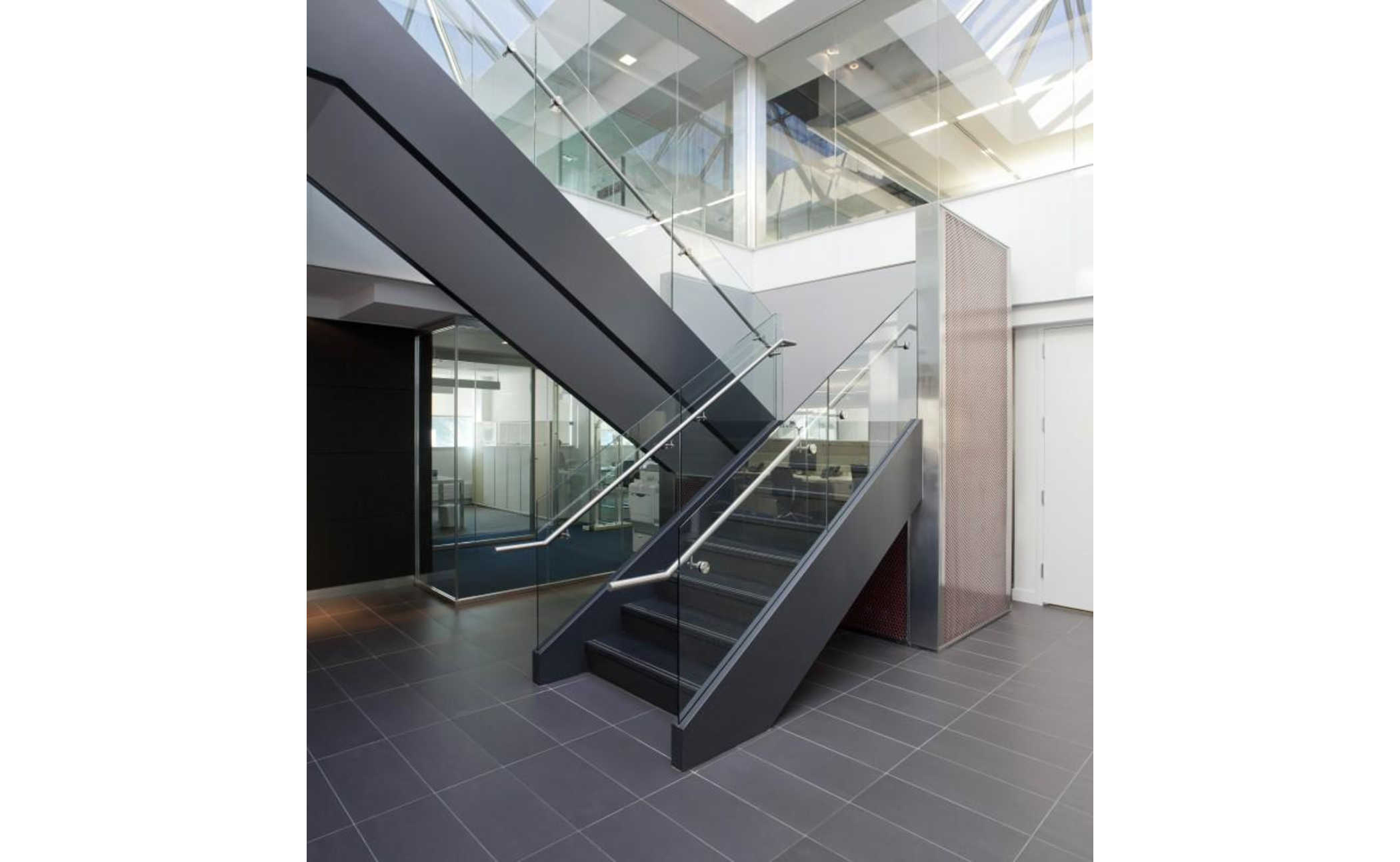 LUXOTTICA CORPORATE HEADQUARTERS Stratford Engineering